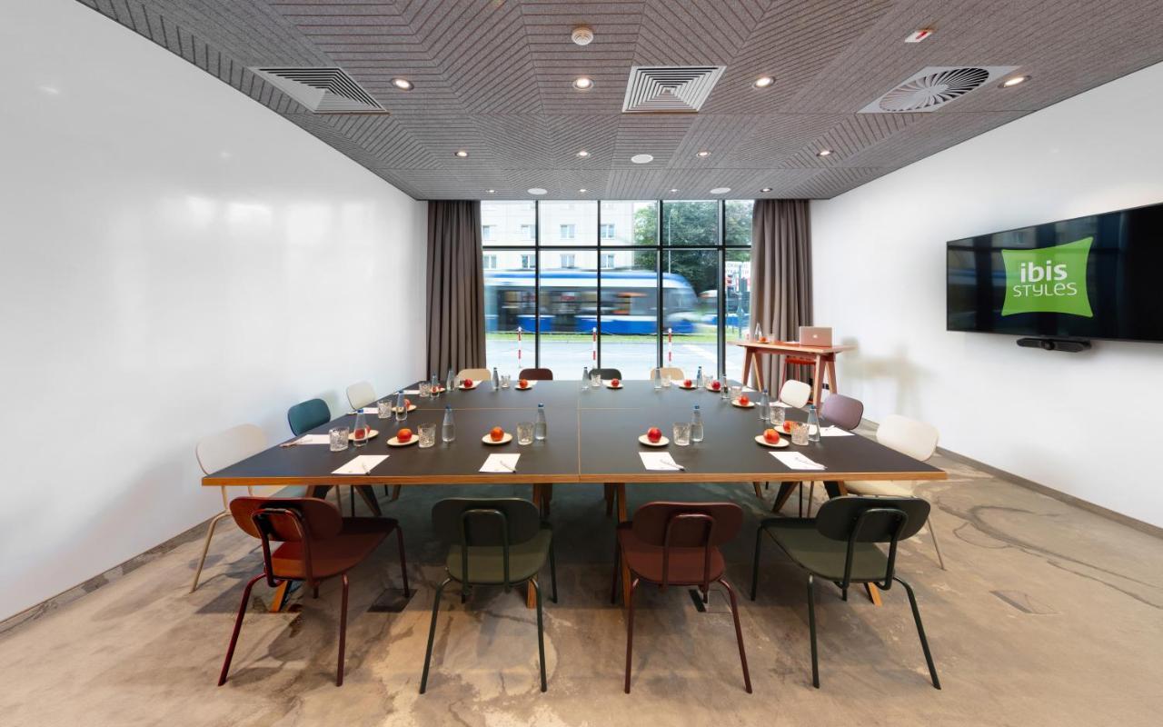Ibis Styles Krakow Centrum Buitenkant foto